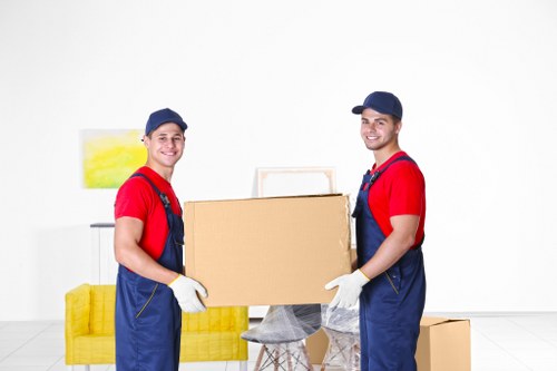 Professional packing and unpacking support for Surrey home moves